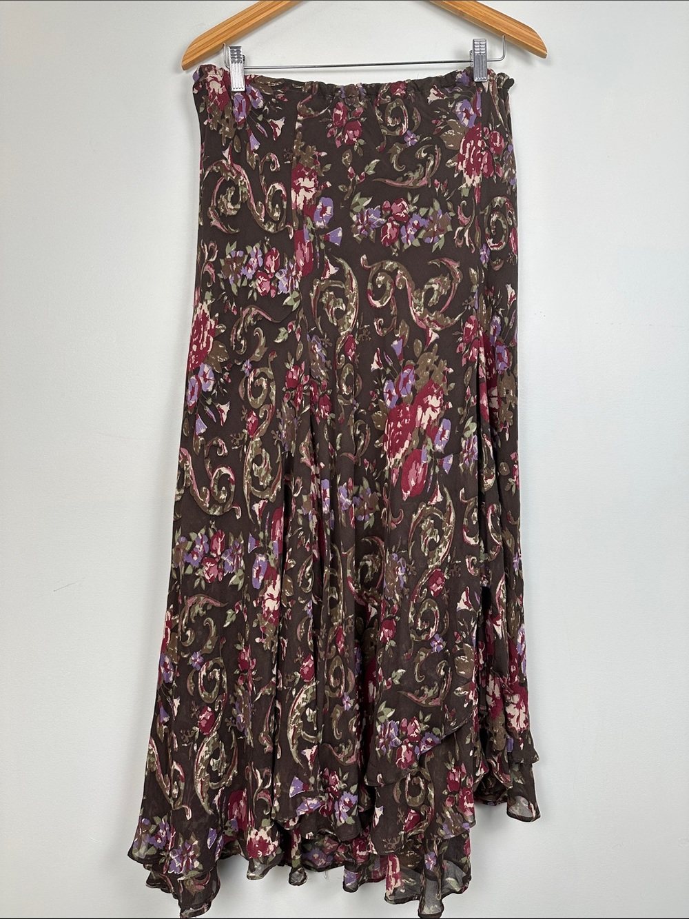 165. vintage silk skirt floral.(has some pulls, hard to see)